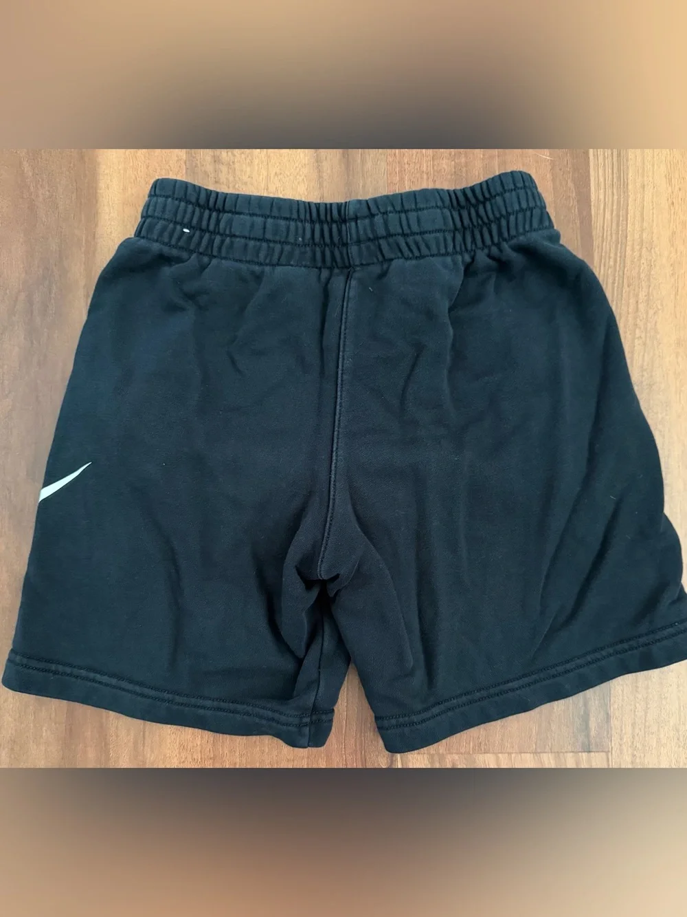 Nike Boys Black Fleece Shorts, Medium